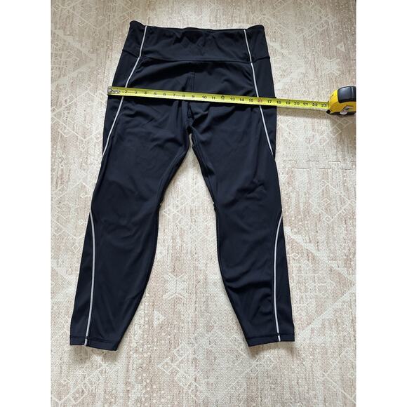 ATHLETA Black Reflective Tailwind 7/8 Tight Size‎ Large - Picture 6 of 14